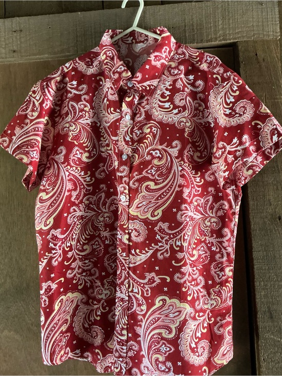 Other - Men's Red Paisley Short-Sleeve Shirt